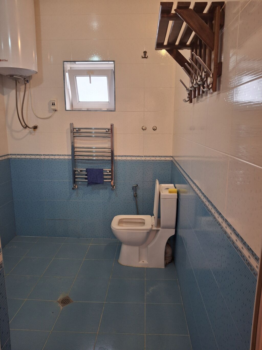Bakıda 4 otaqlı həyət evi kirayə verilir, 120 m², 400 AZN/ay, şəkil 2 / 12