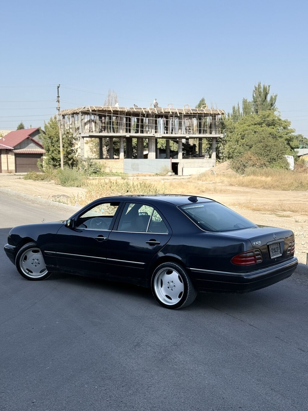 Mercedes-Benz E-Class: 1998 г., 3.2 л, Автомат, Газ, Седан: фото 3