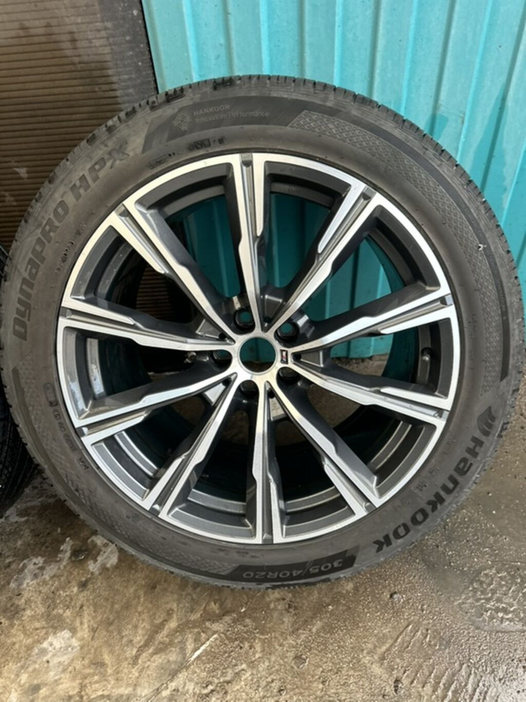 Колеса в сборе 305 / 40 / R 20, Всесезонная, Б/у, Комплект, Внедорожные (АТ/МТ), Литые, отверстий - 5: фото 4