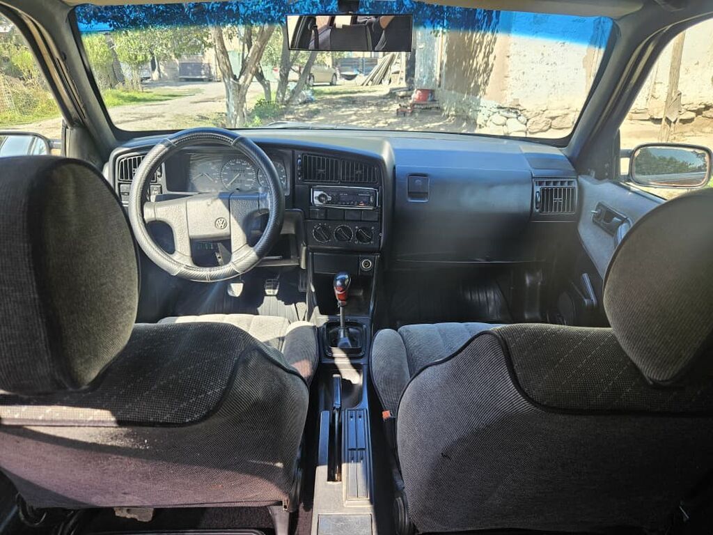 Volkswagen Passat Variant: 1991 г., 1.8 л, Механика, Газ, Универсал: фото 5