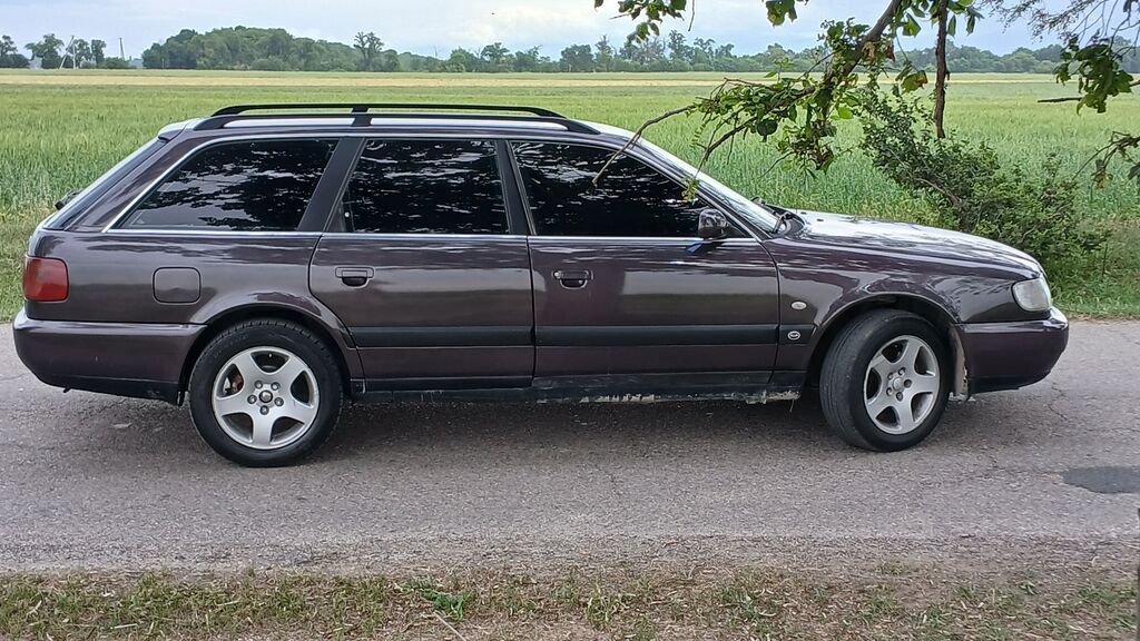 Audi A6: 1996 г., 2.6 л, Механика, Бензин, Универсал — фото 4