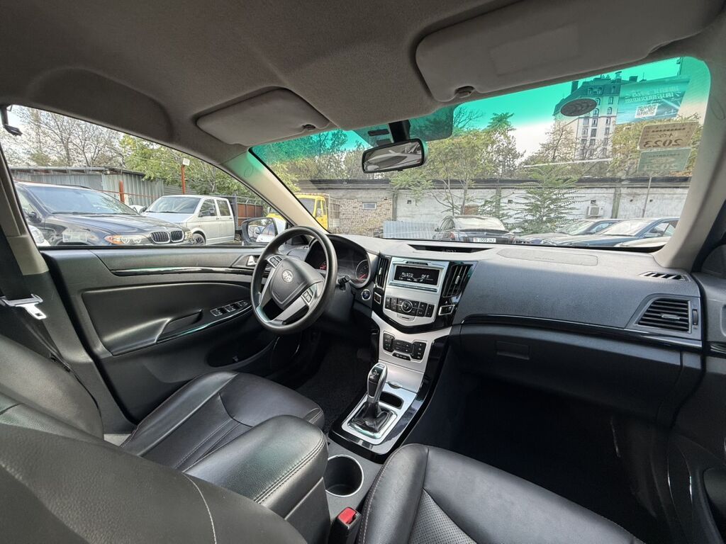 BYD E5: 2019 г., 0.2 л, Автомат, Электромобиль, Седан: фото 7