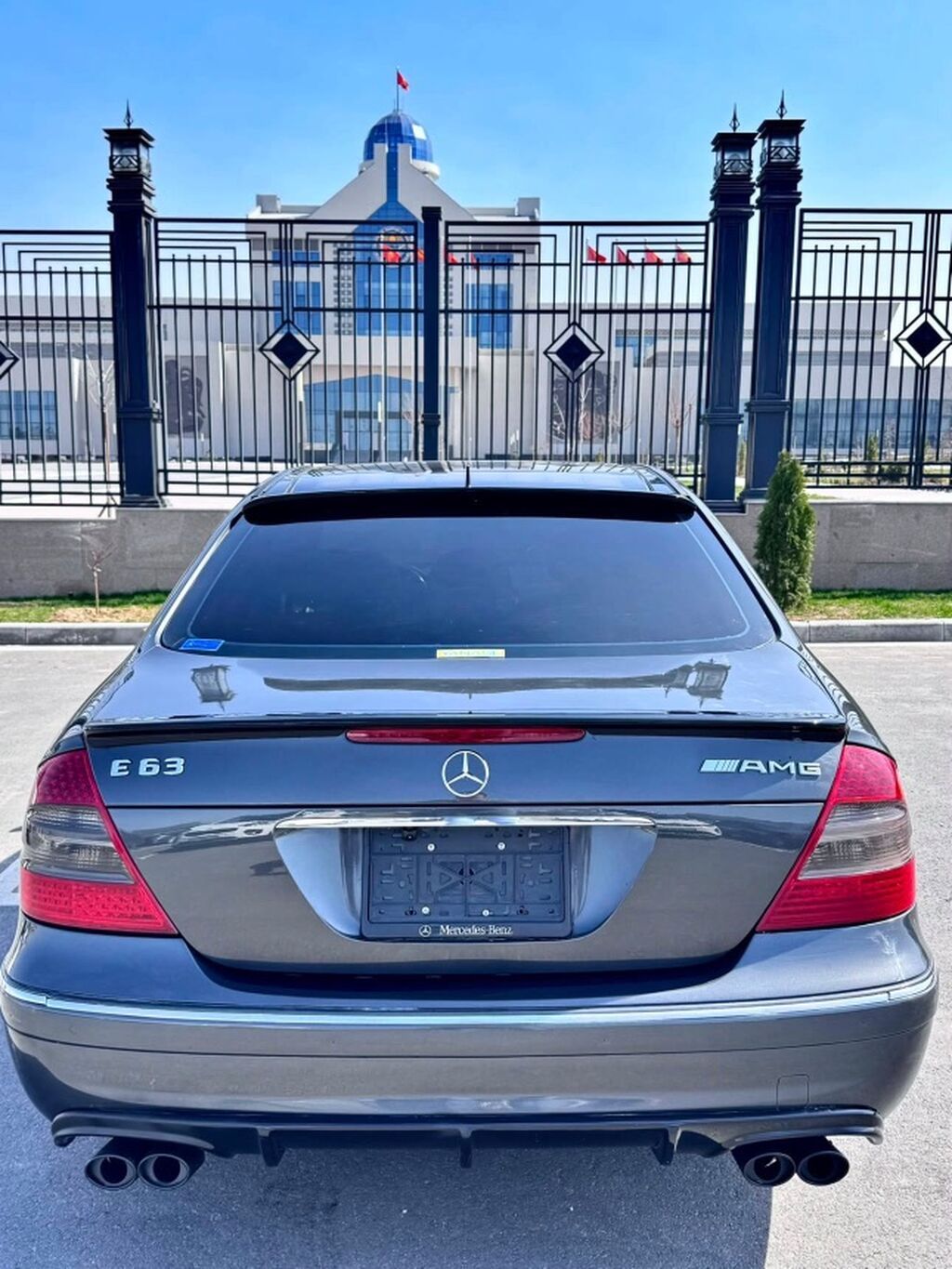 Mercedes-Benz E-Class: 2003 г., 5 л, Бензин, Седан: фото 7