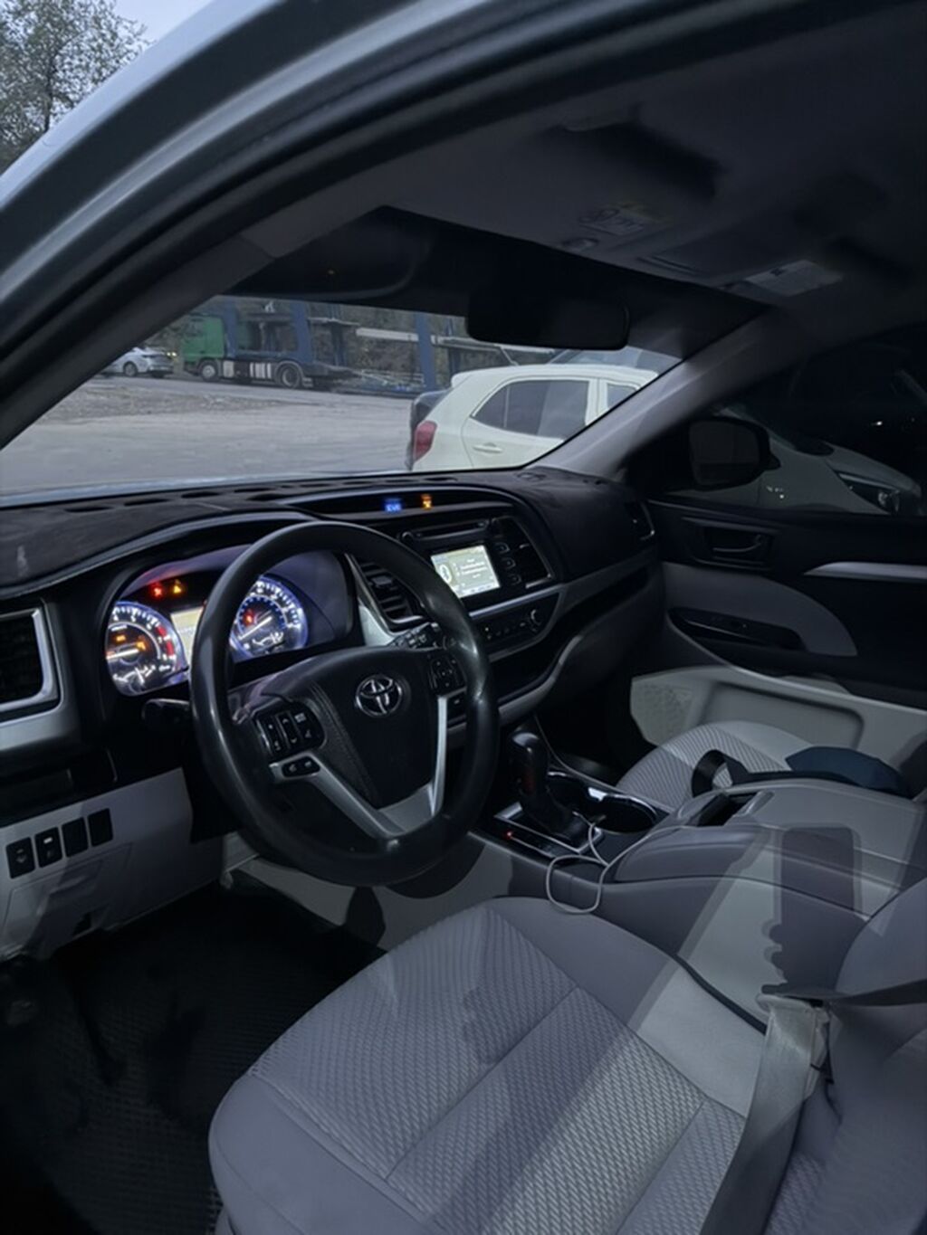 Toyota Highlander: 2014 г., 3.5 л, Автомат, Бензин, Кроссовер: фото 8