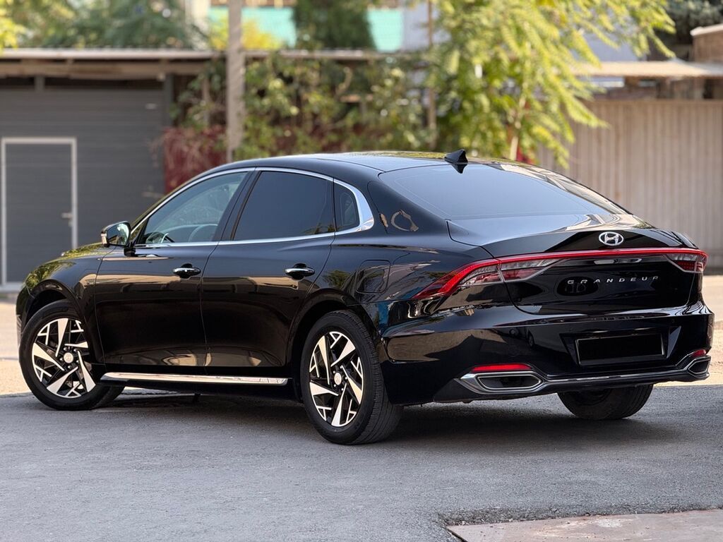 Hyundai Grandeur: 2019 г., 2.4 л, Автомат, Гибрид, Седан: фото 5
