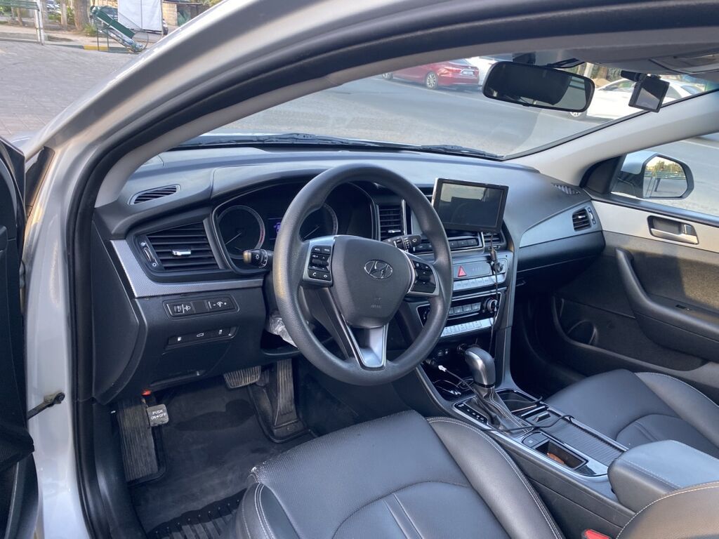 Hyundai Sonata: 2022 г., 2 л, Автомат, Бензин, Седан: фото 6