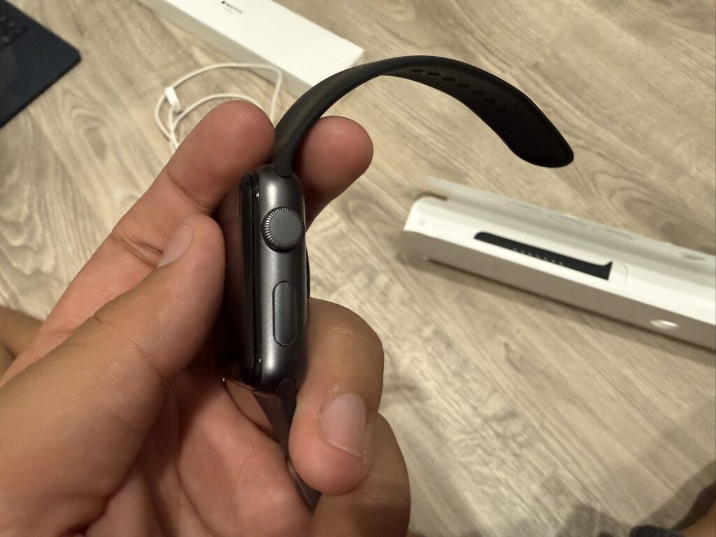 Apple Watch Series 3, 42 мм, алюминий, цвет Space Gray. Модель A1859: фото 5