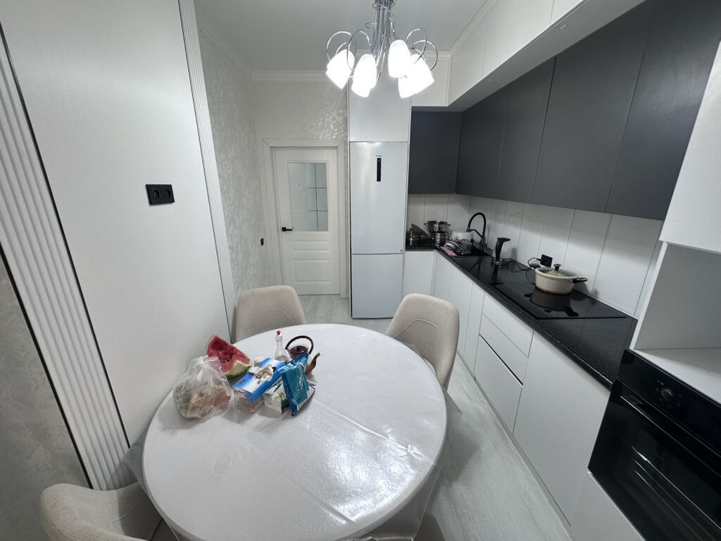 3 комнаты, 94 м², Элитка, 9 этаж, Евроремонт: фото 2
