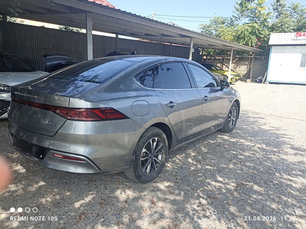BYD Qin: 2023 г., 1.5 л, Автомат, Гибрид, Седан: фото 5