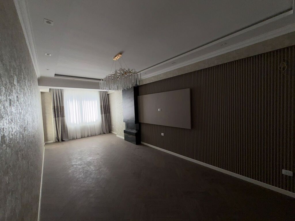 3 otaqlı, Yeni tikili, 137 kv. m