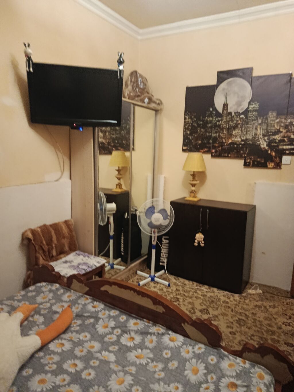 28 May 2 otaqlı, 65 kv. m, Orta təmir