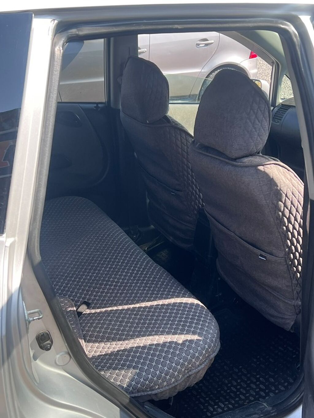 Honda Fit: 2002 г., 1.3 л, Автомат, Бензин, Хэтчбэк: фото 6