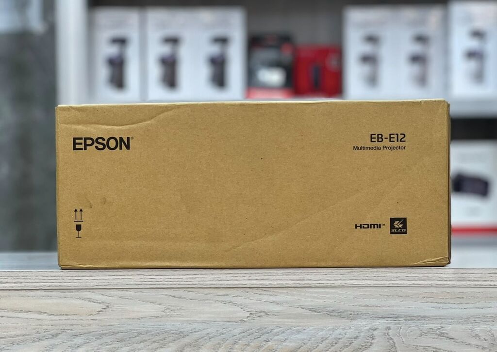 Məhsul: Epson Multimedia Proyektorlar Modellər şəkillərdə: EB-E12