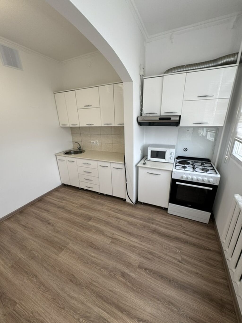 Продается 1-комнатная квартира, 12 мкр, 75 000 $: фото 5