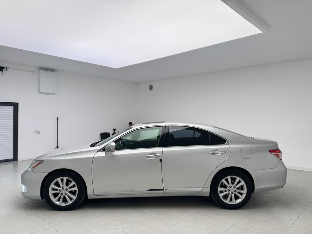 Lexus ES: 2010 г., 3.5 л, Автомат, Газ, Седан: фото 4