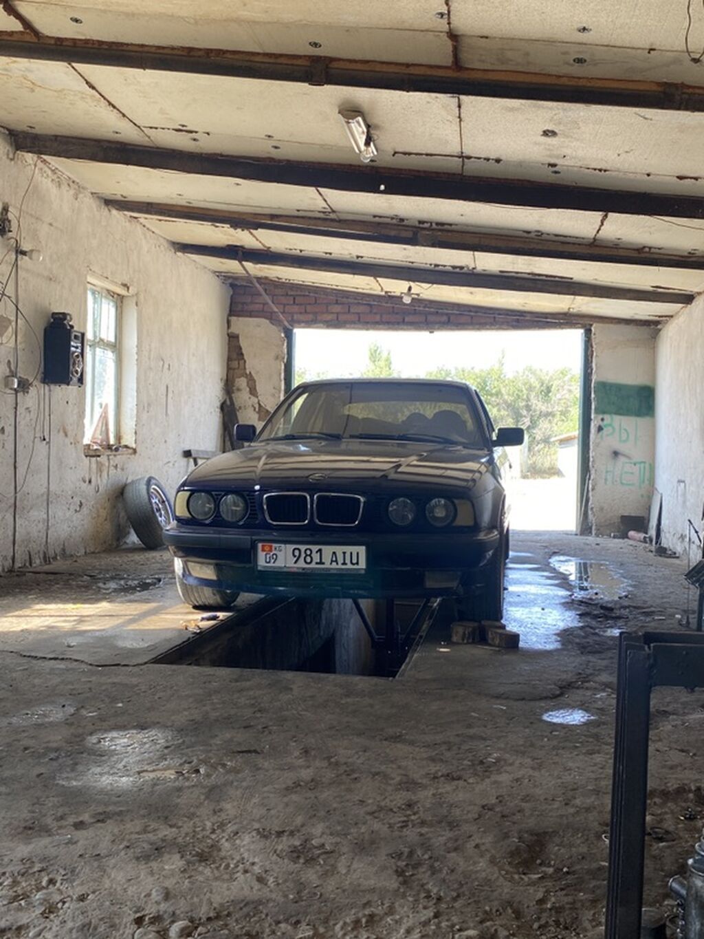 BMW 5 series: 1993 г., 2.5 л, Механика, Бензин, Седан: фото 4
