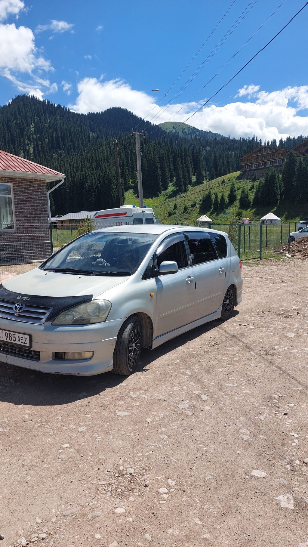 Toyota Ipsum: 2003 г., 2.4 л, Автомат, Бензин, Минивэн: фото 3