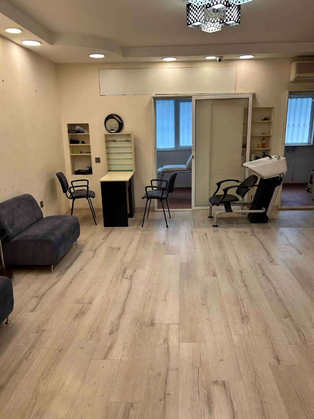 İcarəyə obyekt – İzmir küç. 5, Hyatt Regency və Tbilisi prospektinə