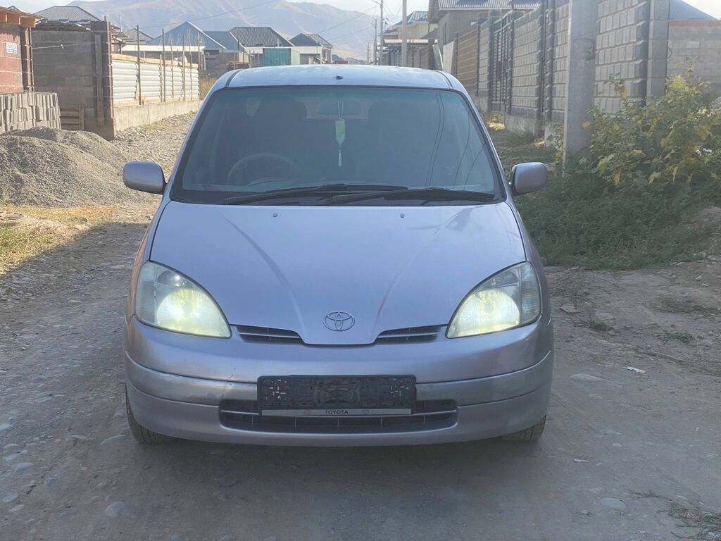 Toyota Prius: 1998 г., 1.5 л, Автомат, Гибрид, Седан: фото 2
