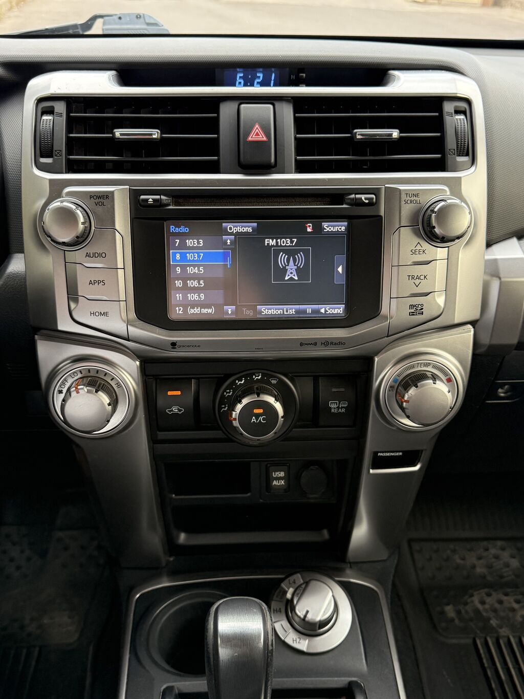 Toyota 4Runner: 2019 г., 4 л, Автомат, Газ, Внедорожник: фото 7