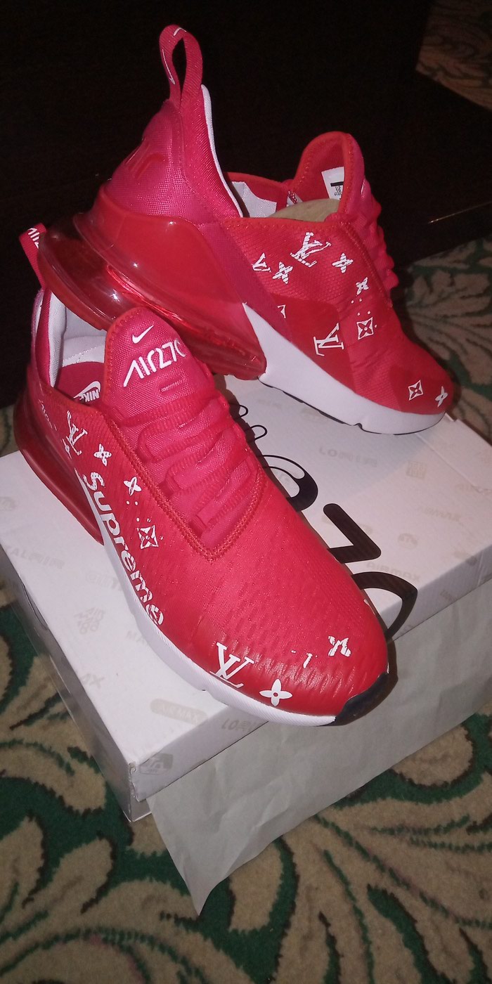Άλλα: Nike air Max 270
Ολοκαίνουργια
Χωρίς καμία χρήση
44 Νούμερο σε lalafo.gr Nike air Max 270
Ολοκαίνουργια
Χωρίς καμία χρήση
44 Νούμερο σε Περίσταση