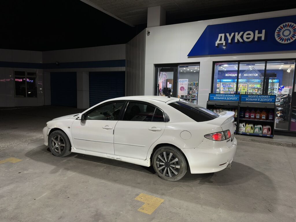 Mazda Atenza: 2002 г., 2.3 л, Автомат, Газ, Седан: фото 4