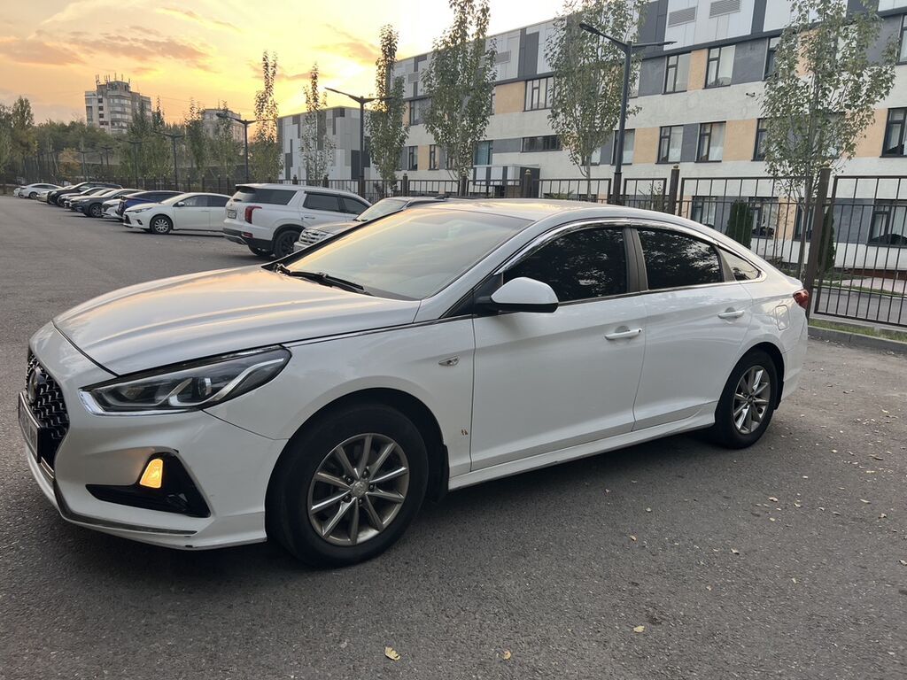 Hyundai Sonata: 2020 г., 2 л, Автомат, Газ, Седан: фото 2