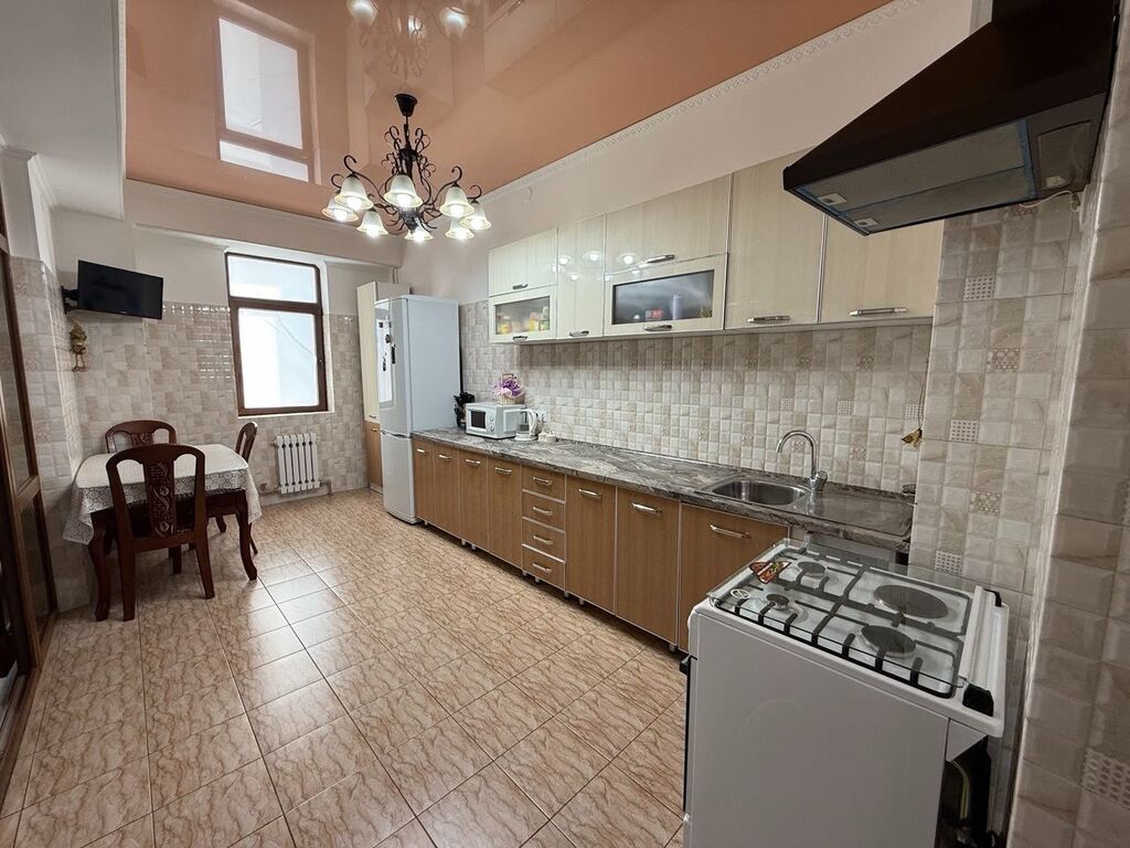 Продам 3-комн. квартиру, 118 м², ул. Киевская / Уметалиева: фото 4