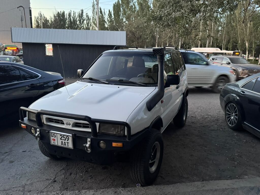 Nissan Terrano II: 1996 г., 2.7 л, Механика, Дизель, Внедорожник: фото 5