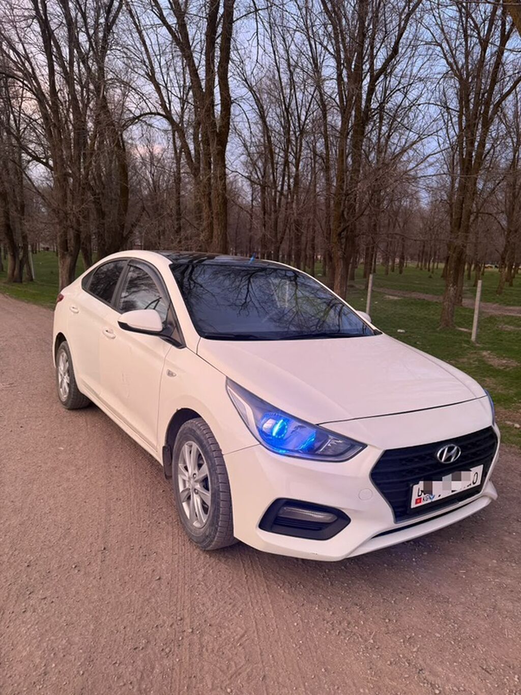 Hyundai Solaris: 2017 г., 1.4 л, Автомат, Бензин: фото 3