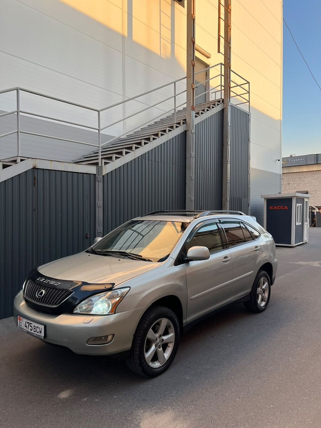 Lexus RX: 2004 г., 3.3 л, Автомат, Бензин, Кроссовер: фото 4