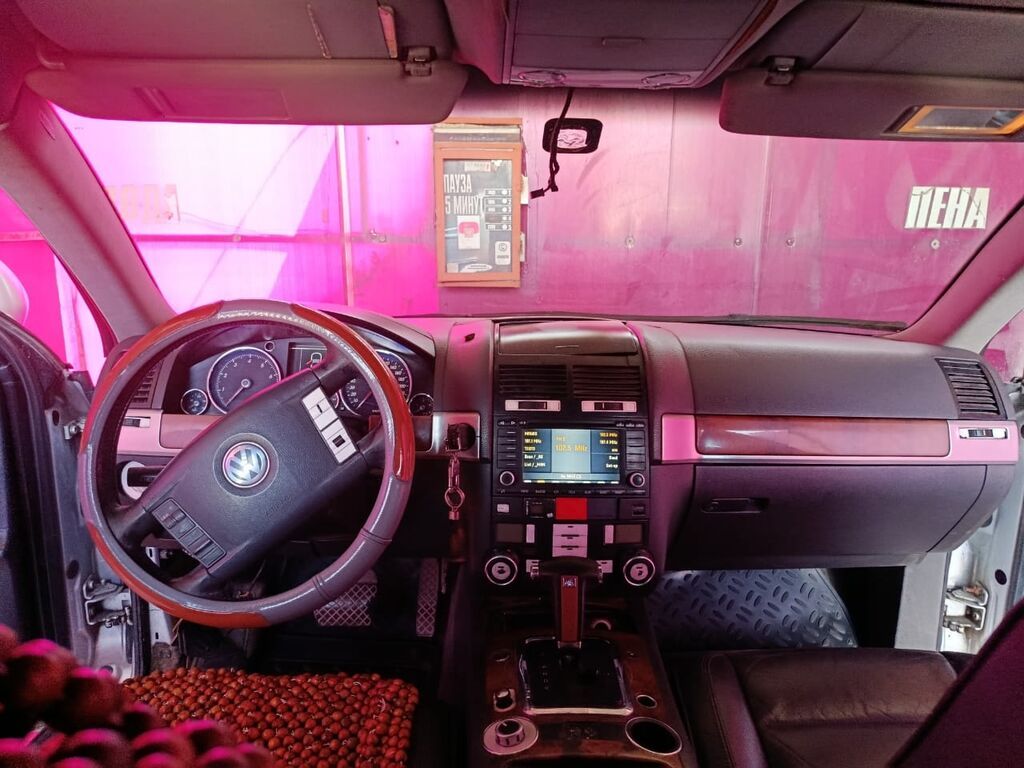 Volkswagen Touareg: 2002 г., 3.2 л, Автомат, Бензин, Внедорожник: фото 5