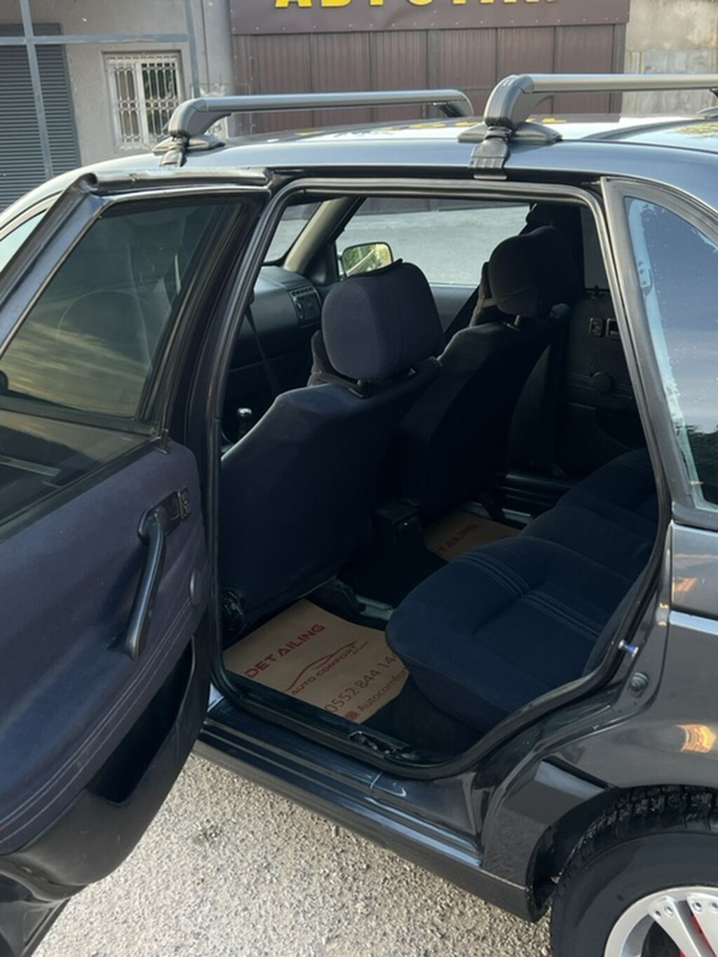 Volkswagen Passat: 1990 г., 1.8 л, Механика, Бензин, Седан: фото 7