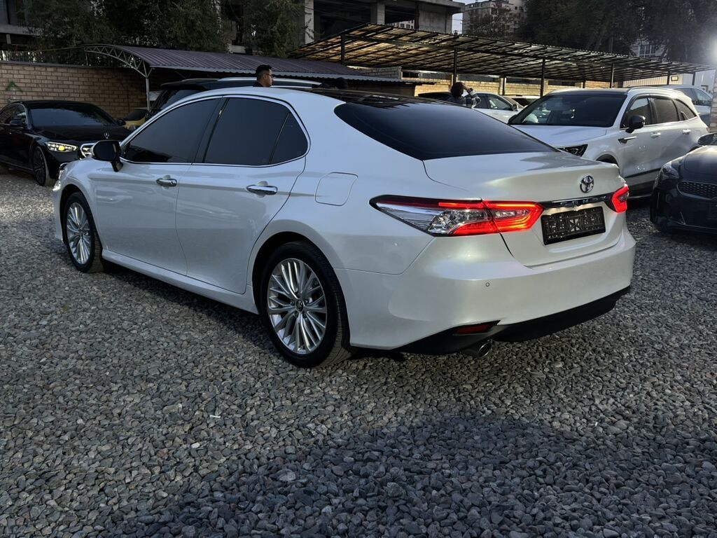 Toyota Camry: 2019 г., 2.5 л, Автомат, Бензин, Седан: фото 5