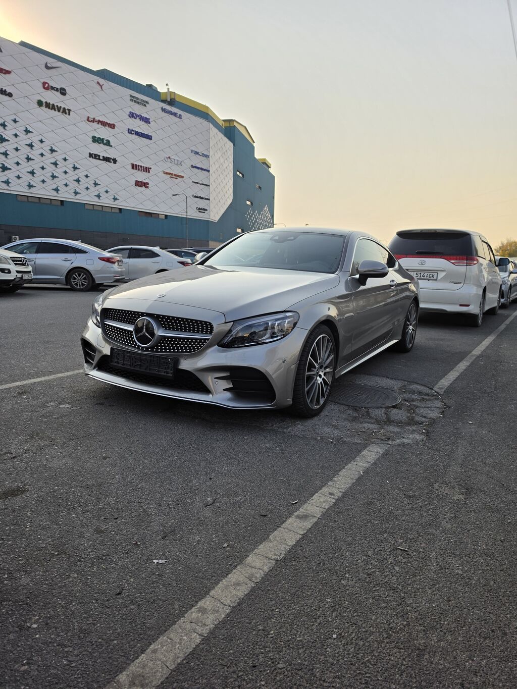 Mercedes-Benz C-Class: 2022 г., 2 л, Автомат, Бензин, Купе: фото 1