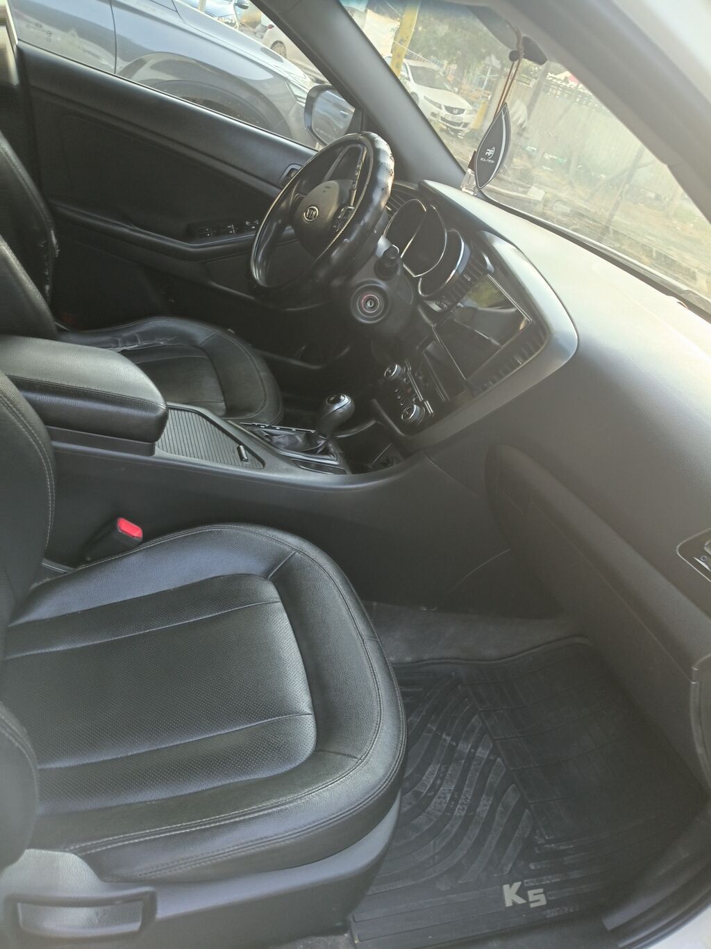 Kia K5: 2011 г., 2 л, Автомат, Газ, Седан: фото 6