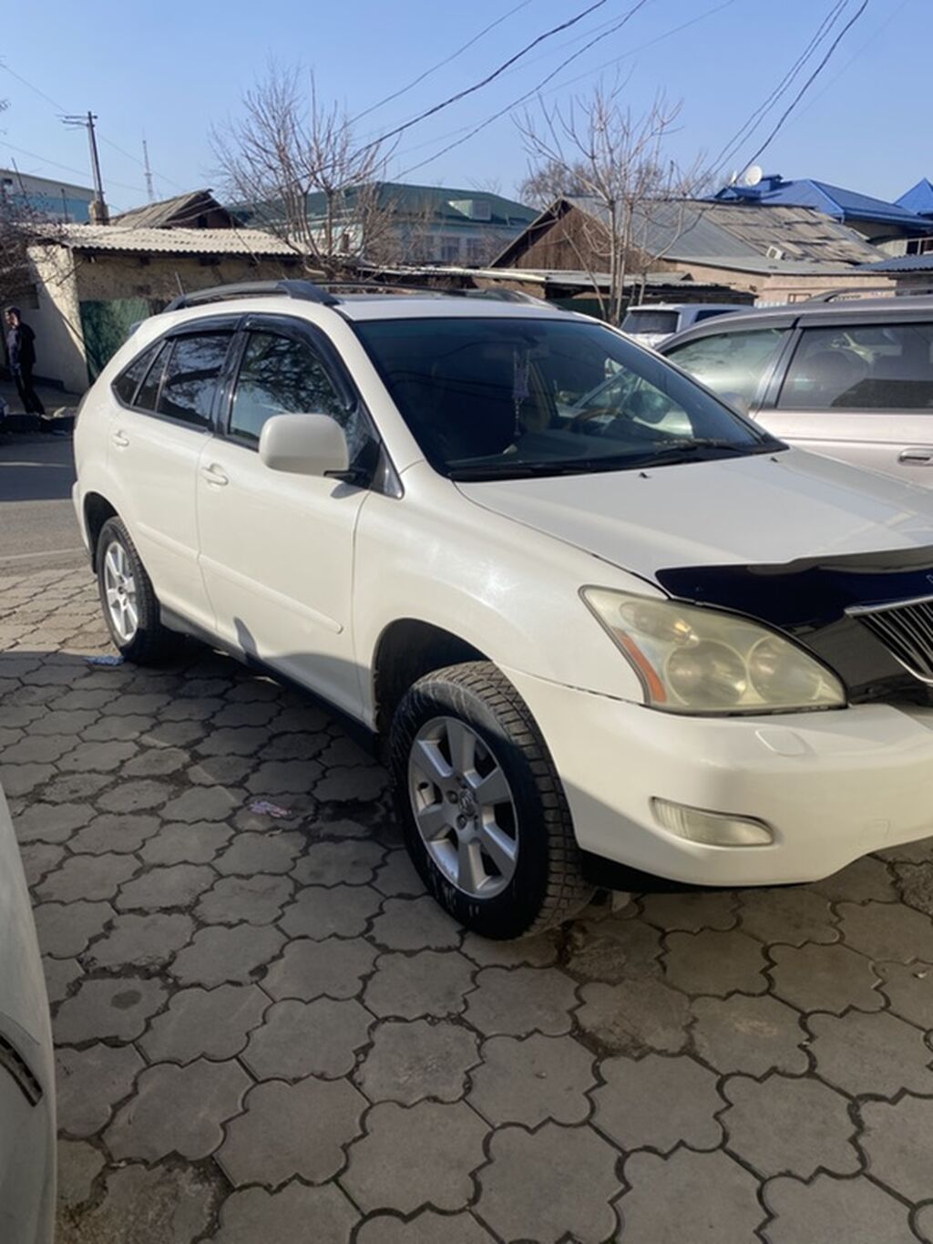 Lexus RX: 2023 г., 3.3 л, Автомат, Бензин, Кроссовер: фото 2
