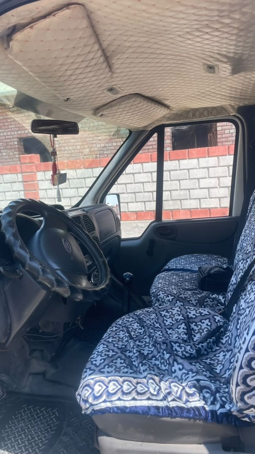 Ford Transit: 2003 г., 2 л, Механика, Дизель, Минивэн: фото 3