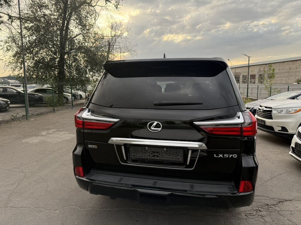 Lexus LX: 2021 г., 5.7 л, Автомат, Бензин, Внедорожник: фото 4