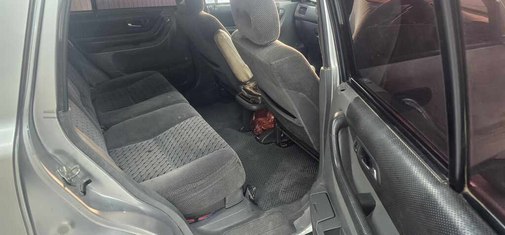 Honda CR-V: 2001 г., 2 л, Механика, Бензин, Кроссовер: фото 5