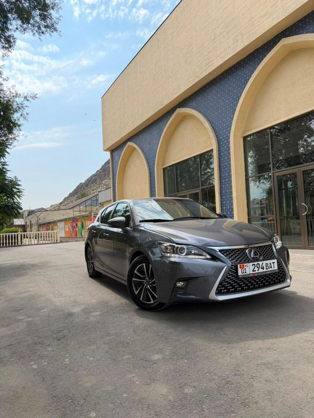 Lexus CT: 2019 г., Автомат, Гибрид, Хэтчбэк: фото 6