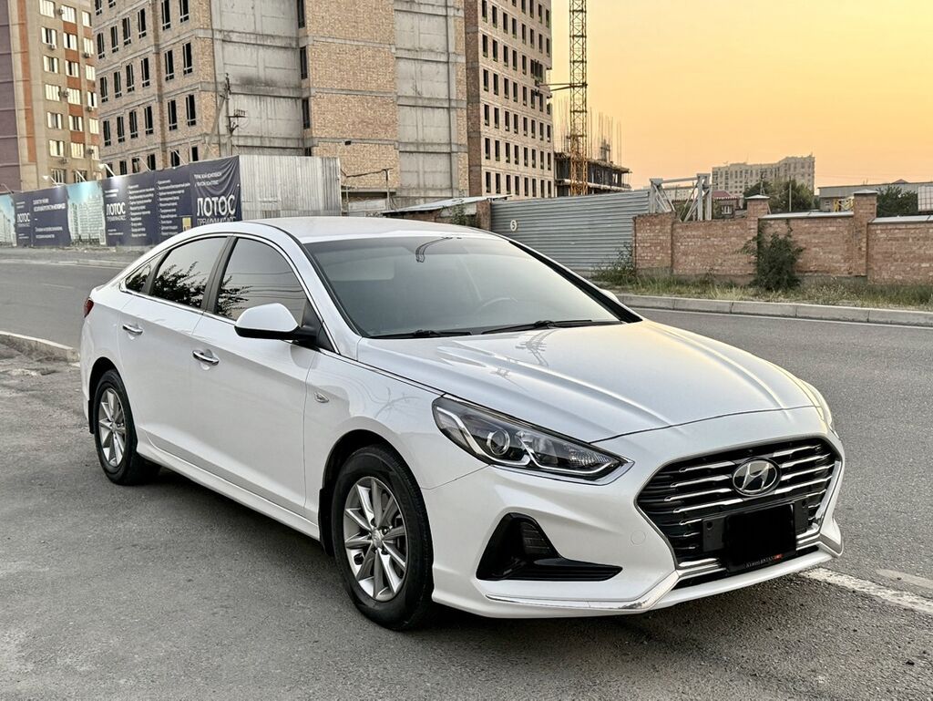 Hyundai Sonata: 2018 г., 2 л, Автомат, Газ, Седан: фото 2