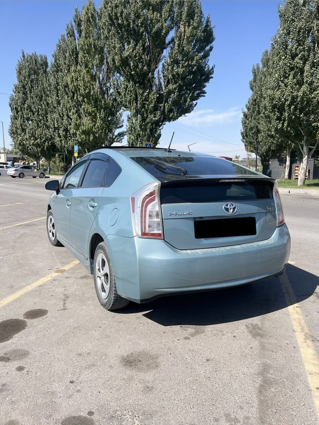 Toyota Prius: 2012 г., 1.8 л, Робот, Гибрид, Хэтчбэк: фото 3