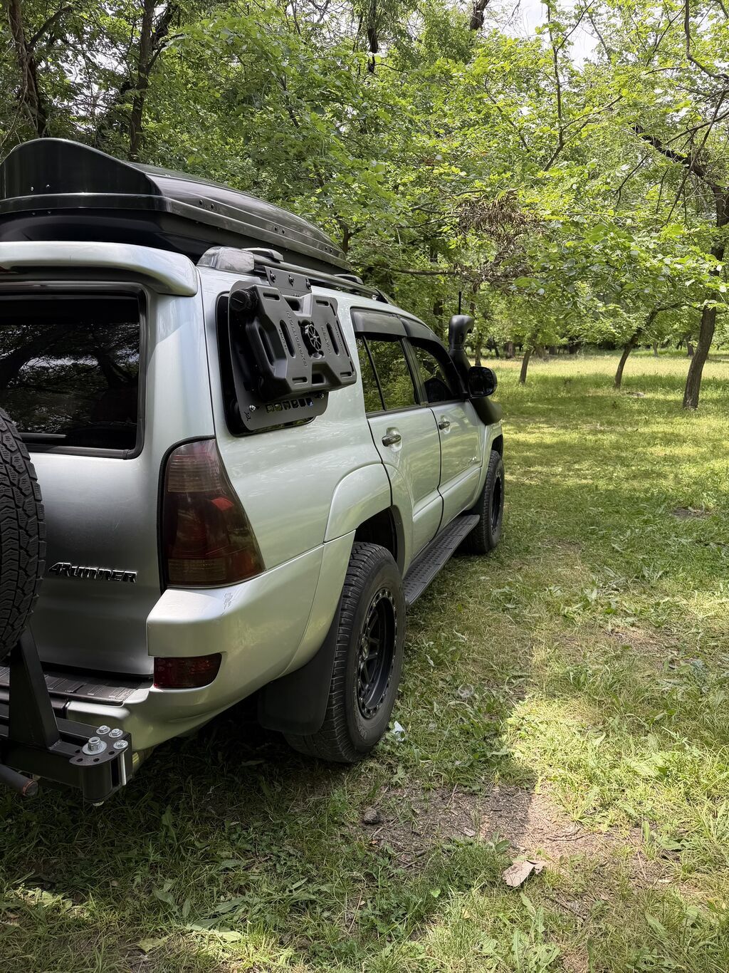 Toyota 4Runner: 2005 г., 4 л, Автомат, Газ, Внедорожник: фото 6