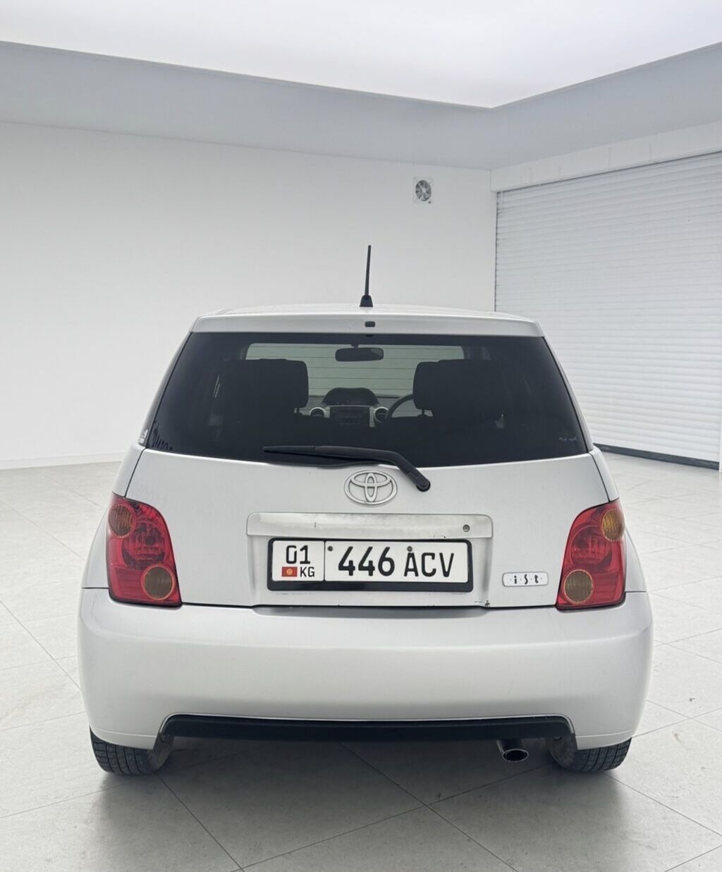 Toyota Ist: 2003 г., Автомат, Бензин: фото 6