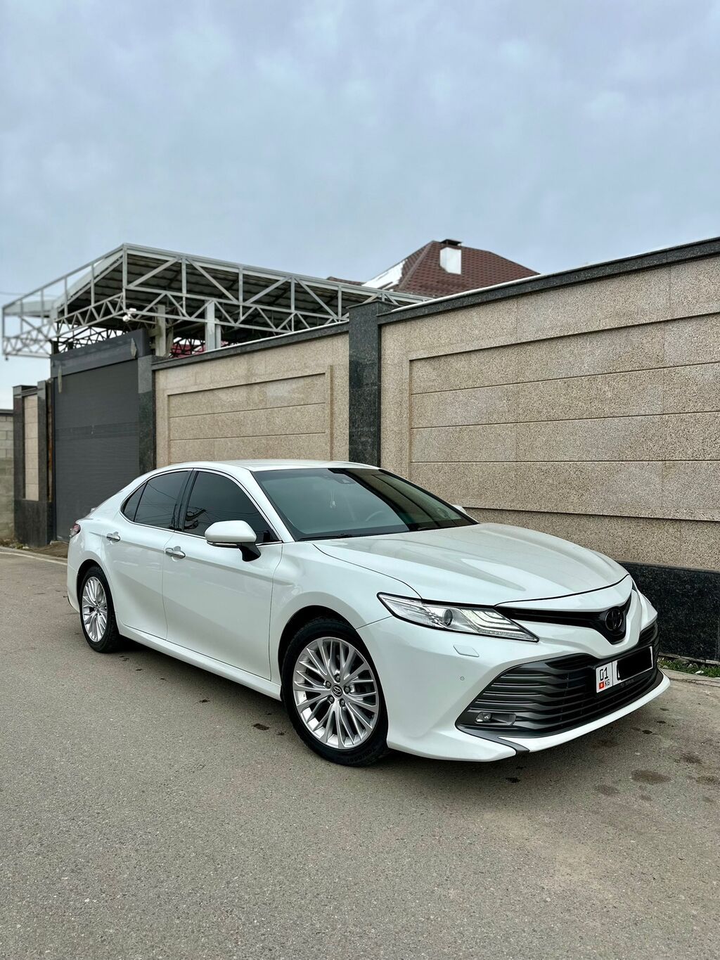 Toyota Camry: 2019 г., 3.5 л, Автомат, Бензин, Седан: фото 1