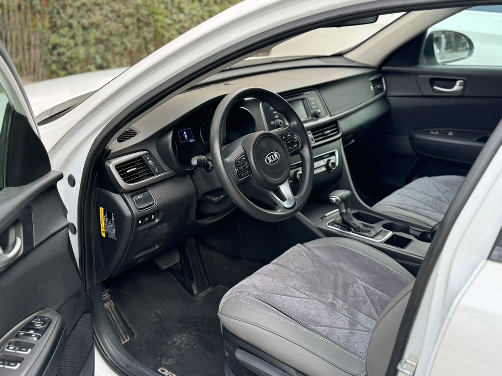 Kia Optima: 2016 г., Автомат, Бензин, Седан: фото 6