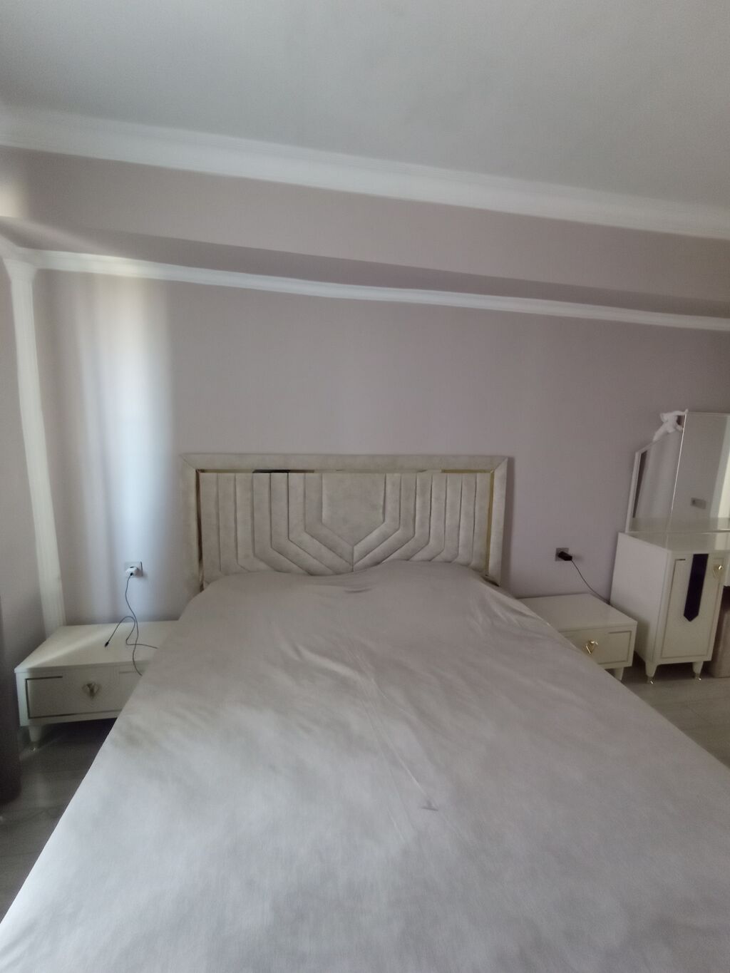 4 otaqlı, Yeni tikili, 98 kv. m