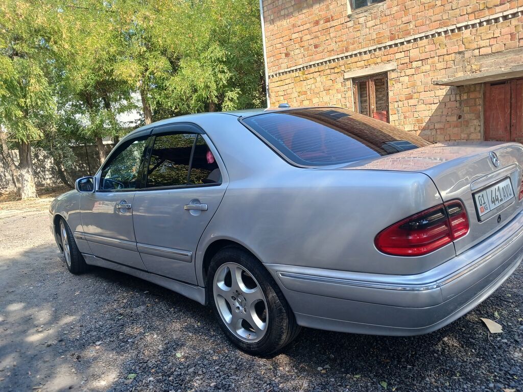 Mercedes-Benz E-Class: 2001 г., Седан: фото 4