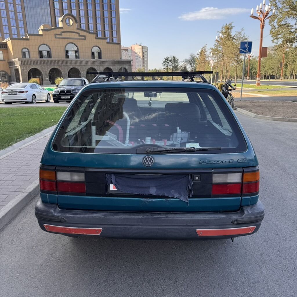 Volkswagen Passat Variant: 1992 г., 1.8 л, Механика, Бензин, Универсал: фото 6